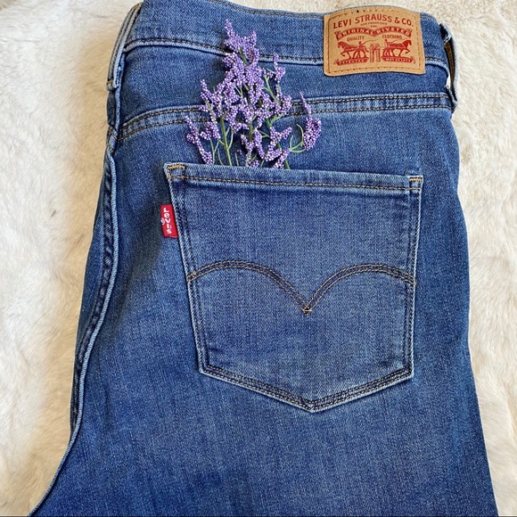 Levi’s 311 Shaping Skinny Jeans NWOT - Picture 4 of 7